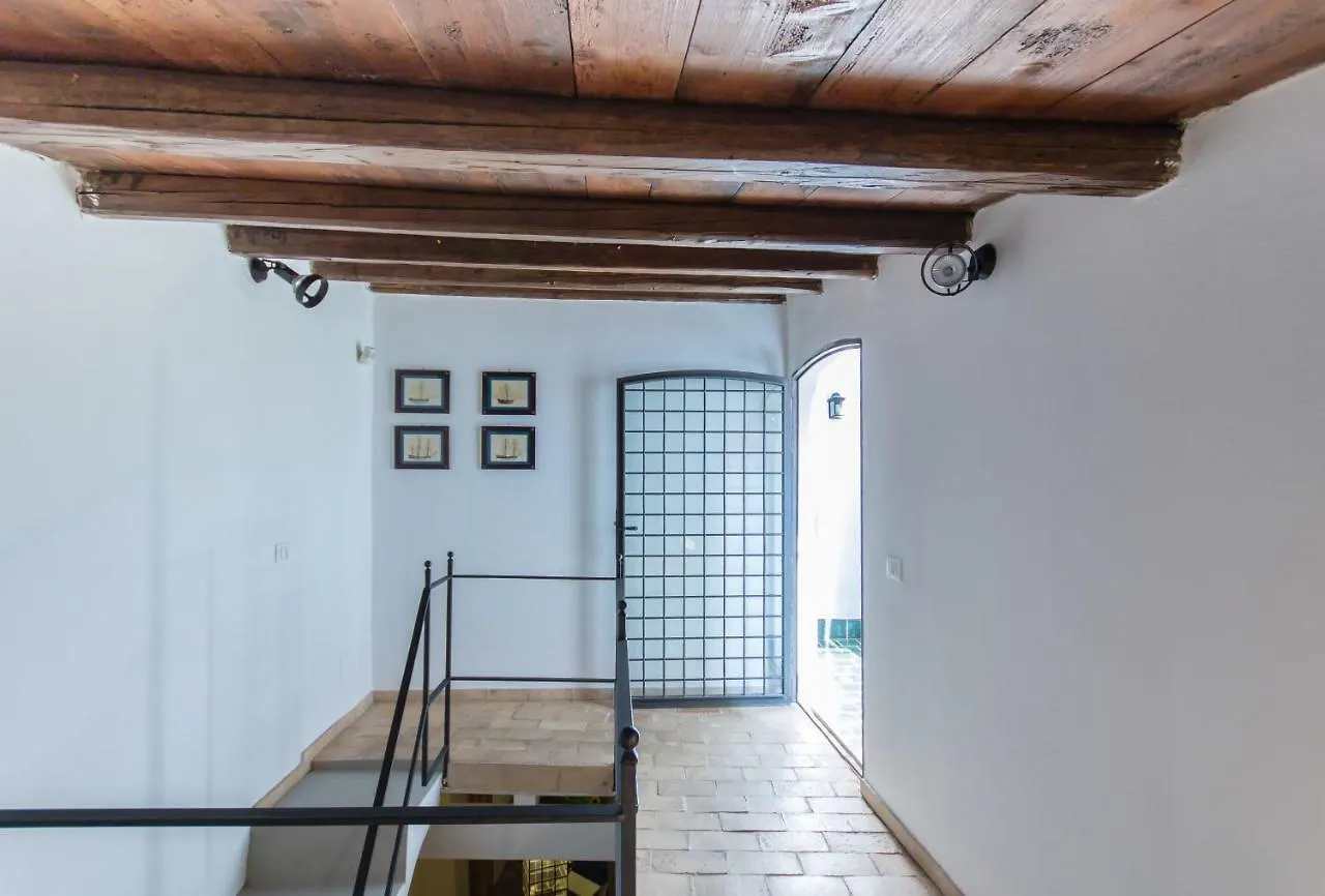 Apartment Casa Regina Hotel Palermo Italy