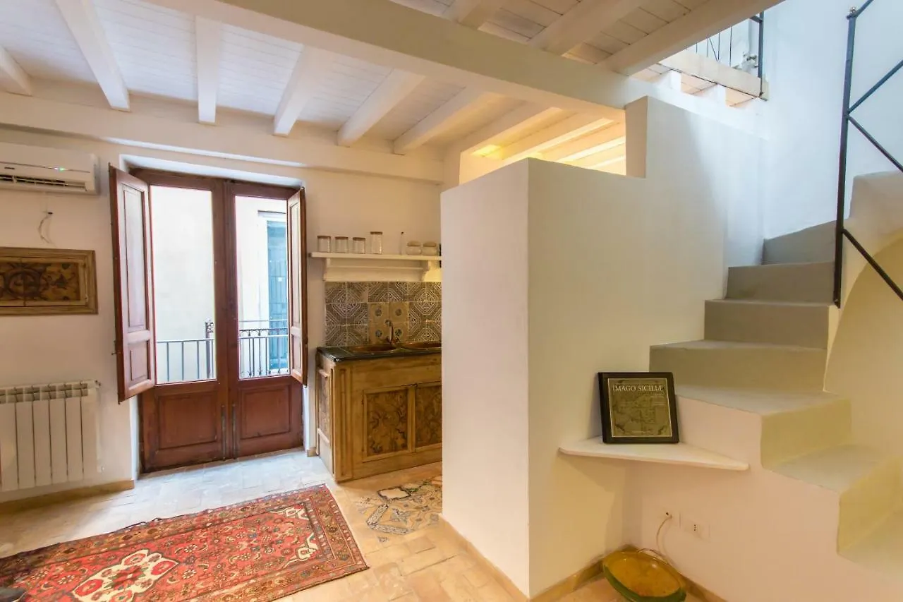 Apartment Casa Regina Hotel Palermo Italy
