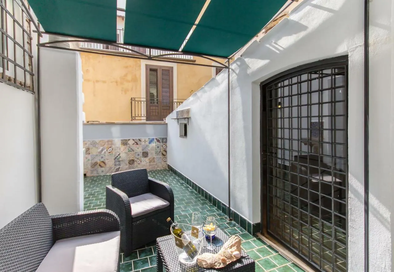 Apartment Casa Regina Hotel Palermo
